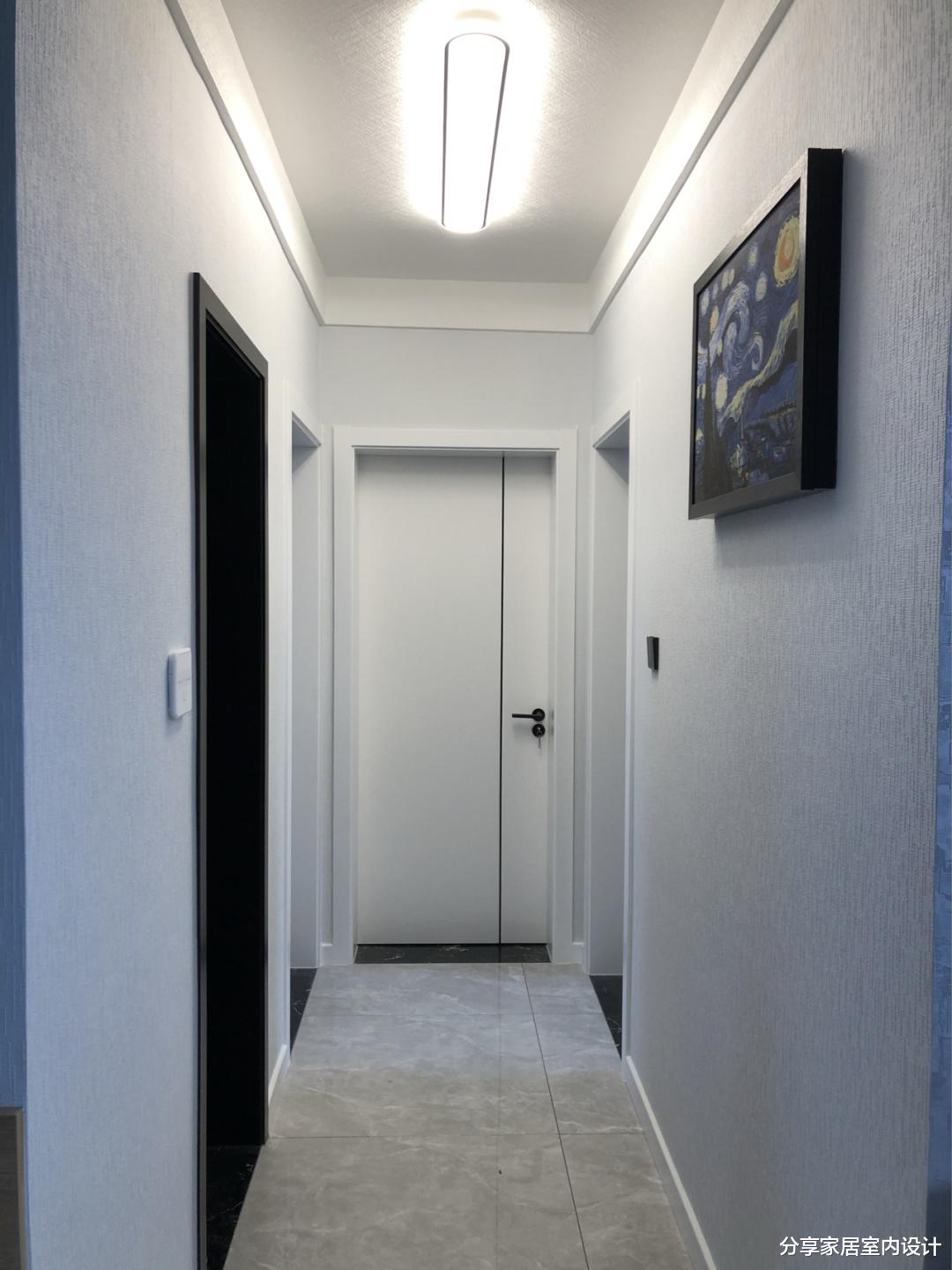 |新房三个月装修完工，墙面贴墙布很漂亮，餐厅设卡座非常实用！