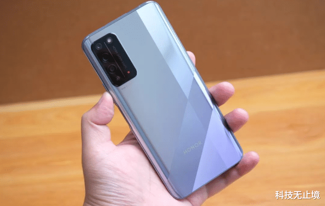华为荣耀|华为好也不要盲目买,这4款华为手机公认值得买,用三五年不过时