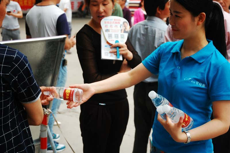 [高校]2020年1071万高考生入场：80%以上可以上大学，学校之间差别大！