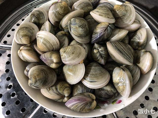 #蛤蜊#吃花蛤不如吃它，肉多肥美，才5块钱一斤，蒸一蒸，鲜嫩美味