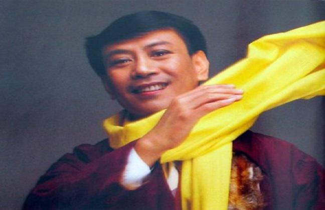 明星|他是张国荣眼中的超级巨星，曾大骂郑伊健，临终前竟让成龙滚出病房