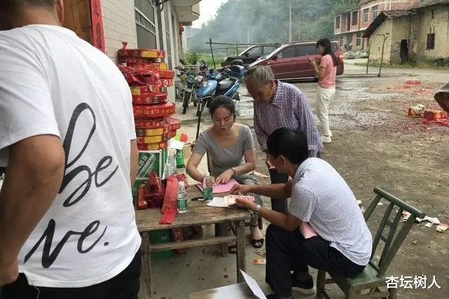 |2020年高考209分，邀请村民吃升学宴，你怎么看？