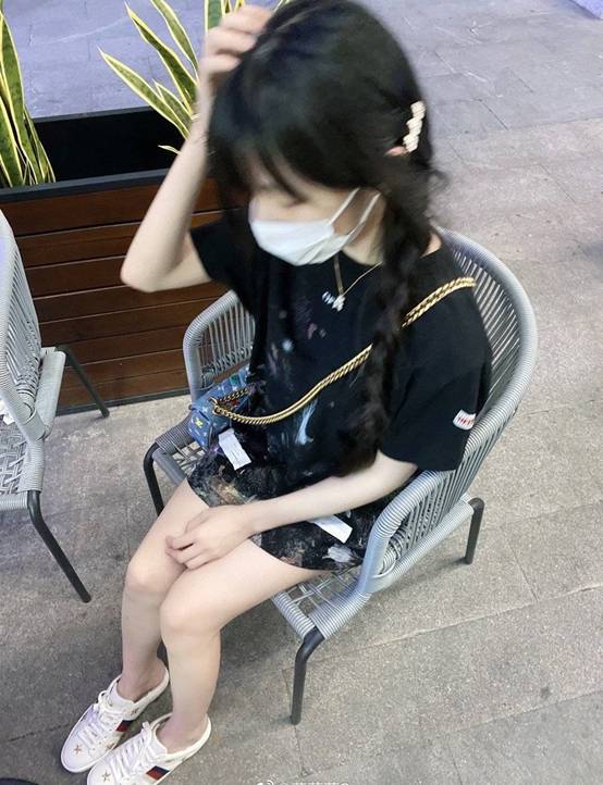 蔡萝莉：没有双马尾的蔡萝莉是啥样？时隔半月发图，这造型我可以