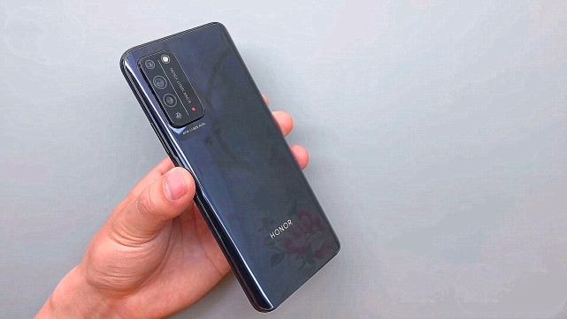 华为荣耀|5G手机别乱买，这四款华为手机或口碑销量双丰收！