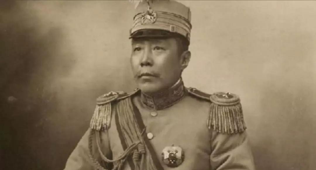 孙殿英：孙殿英先做土匪后挖清陵，坏事干尽，却生了个好儿子，受万人敬仰