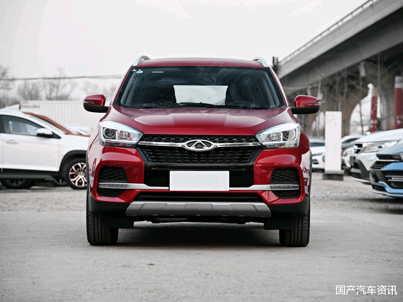 「SUV」车宽1米83的国产小型suv,比宝骏510有“活力”,售5.99万