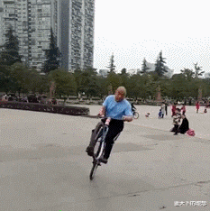 |“石油是动植物沉积演化而来的吗？哈哈几亿年生物出这点油不应该？”