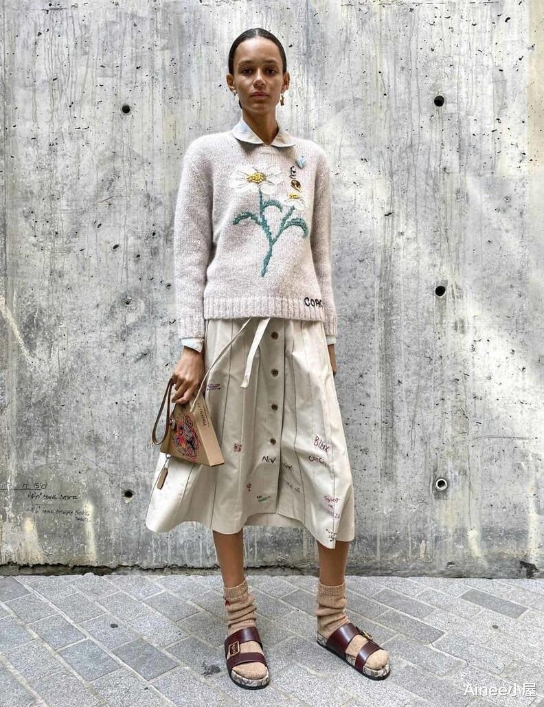 衬衫|大S 的短发造型一般人真欣赏不了，看着没有高级感，感觉不太美