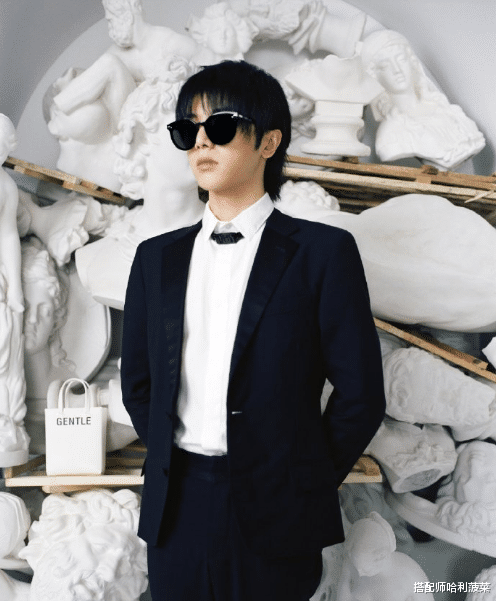 「华晨宇」华晨宇官宣！第7张专辑《新世界》“上线”，极致单曲七重人格