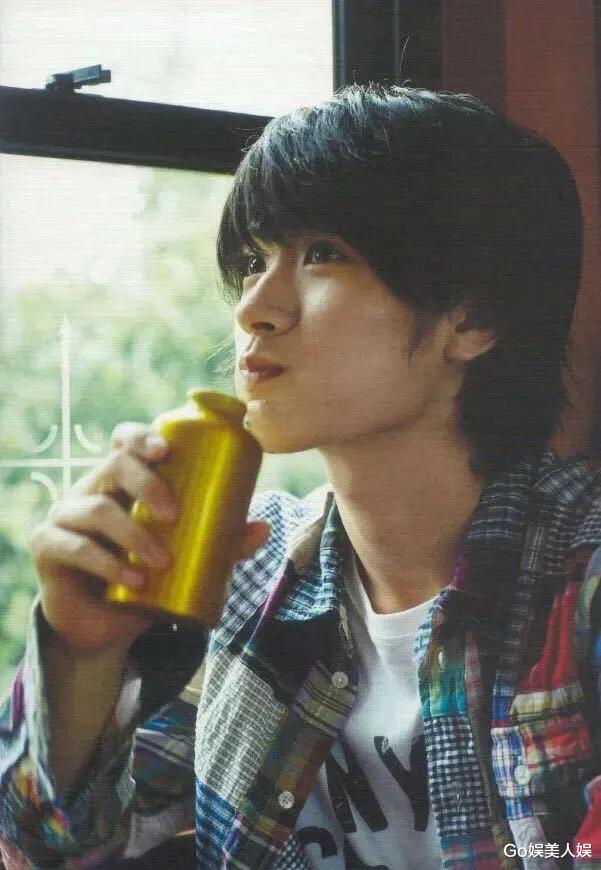 三浦春马|外表帅气却自卑到骨子里,曾想退圈做农民,是谁逼死了三浦春马?