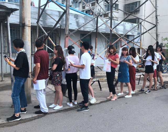 驾照|高考过后,很多学生都会去学驾照,这四大坑学生要注意