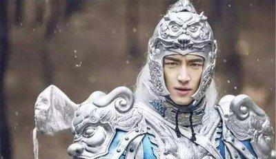 『』刘备不愧是一代枭雄，一生不重用赵云，临终才告诉赵云真实原因