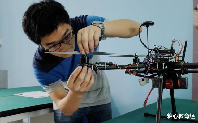 大学|想知道一所大学的好专业，主要看这些方面，轻松解决选专业问题