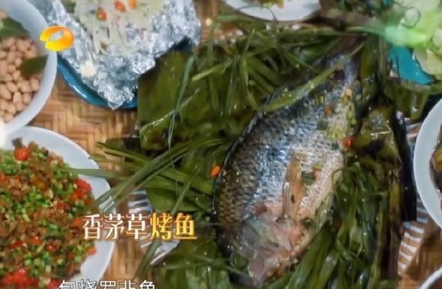 黄磊■《向往的生活4》明明9个人黄磊做了7个菜，20捆香蕉换的一口没吃