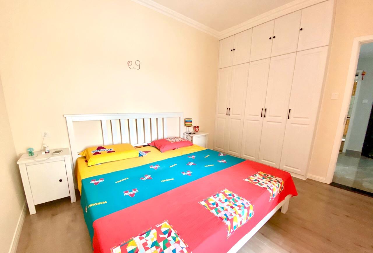 「」她家新房装修只花了10万，全屋不做吊顶真心漂亮，进屋就被迷住！