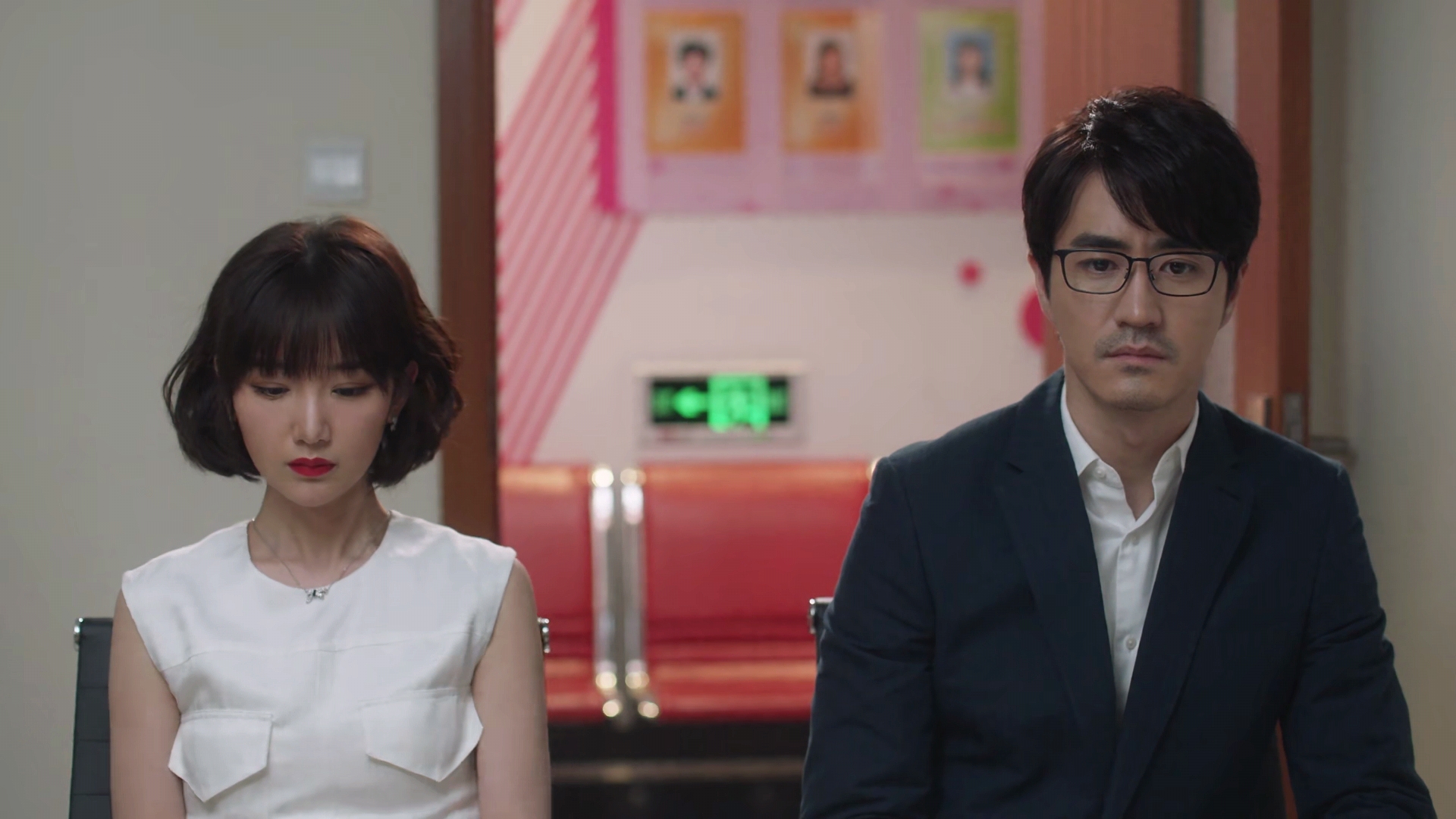 钟晓|《三十而已》她不起眼却最可怕,不知不觉中,破坏了钟晓芹的婚姻