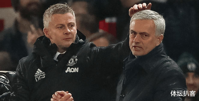 曼联|争议！热刺1.2亿巨星惨遭下黑脚，裁判视而不见，穆帅赛后嘲讽曼联