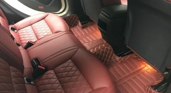 奔驰cla级：买啥帕萨特，这才像年轻人第一辆车，配无框车门才20万，开出去有面子