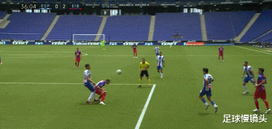 西班牙人|0-2!西班牙人防守崩盘2次送点球,武磊看台注视,对手疯狂庆祝