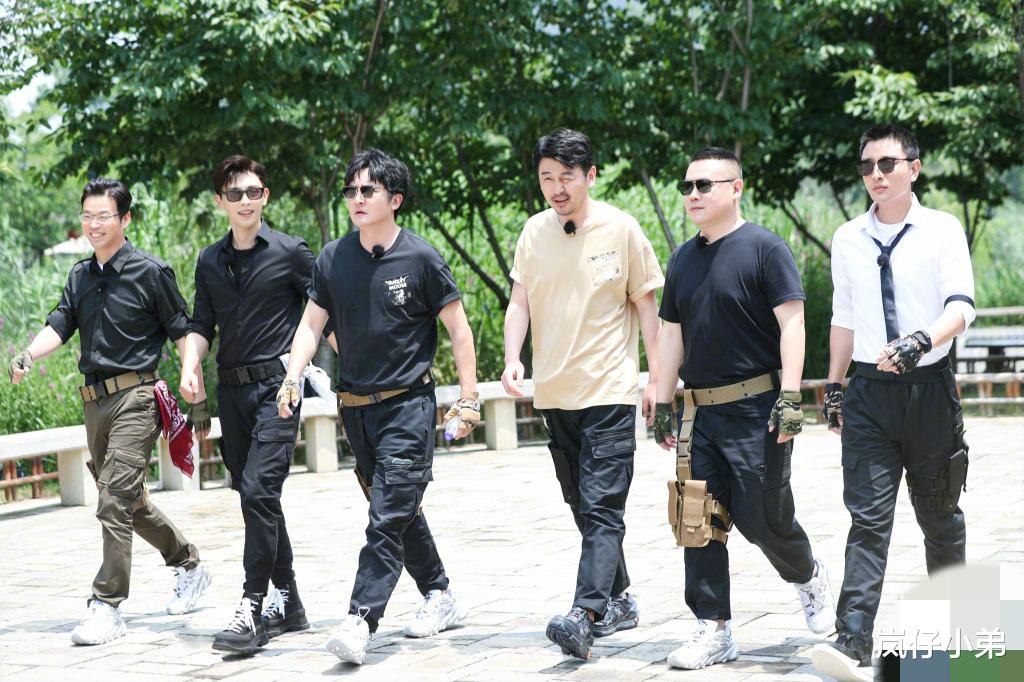 奔跑吧兄弟|《跑男》收官后，官微公布了今年特别季的定档时间，原班人马不变！