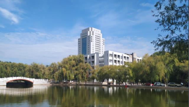 高校|双非高校中的一对“战斗机”,错过211又无缘双一流,仍未来可期