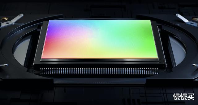 李楠|为什么小米10至尊版是真正的神？对比完上半年两款旗舰就能明白