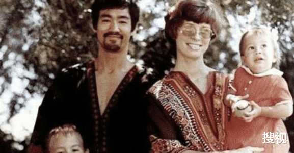 李小龙|李小龙去世后，为什么他的徒弟要娶他的老婆？原因太现实了