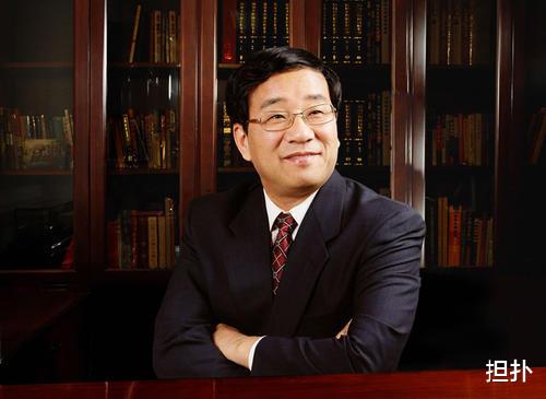 百世快递|中国第一狂人，说自己水平等于马云加马化腾，还说等看任正非笑话