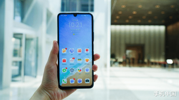 [鹿新弟]华为畅享Z登场：双模六频段 年轻人5G超性价比选择