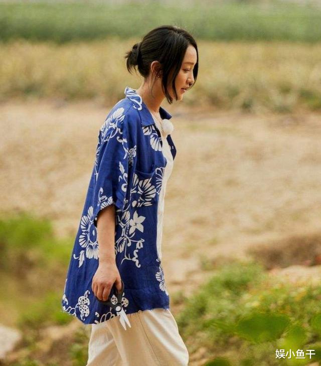 「周迅」周迅放下身段力捧侄女出道，对方却被讽是最丑小龙女，尴尬了……