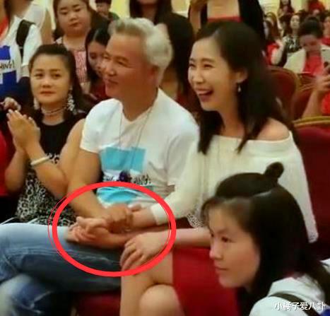 林瑞阳|林瑞阳有多玩得开？屡次被拍与美女十指紧扣亲密无间，张庭的回应太毁三观