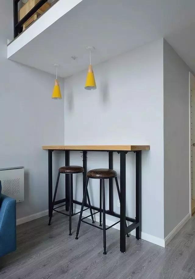 『』35平loft小公寓木地板上墙，烟花般灿烂的吊灯吸引目光！