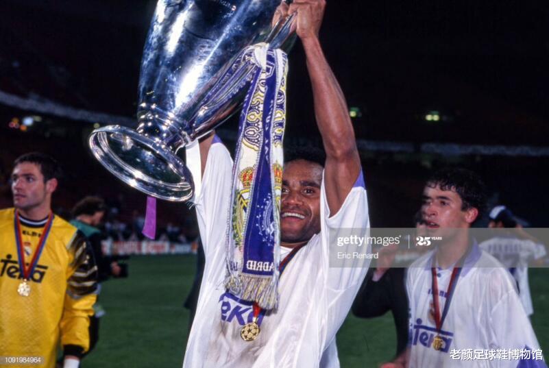 卡伦布▲为追求世界第一长腿超模女友强行加盟皇马获欧冠,澳洲土著赢得大力神杯成人生赢家