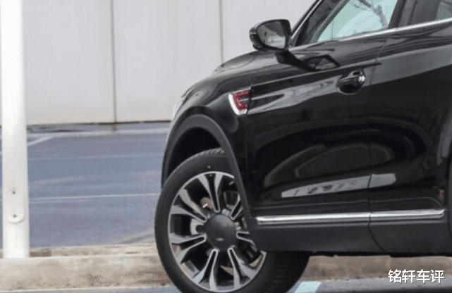 豪车▲别光盯着Q5L和X3！这豪车全配2.0T四缸，18万就有40万档次火了