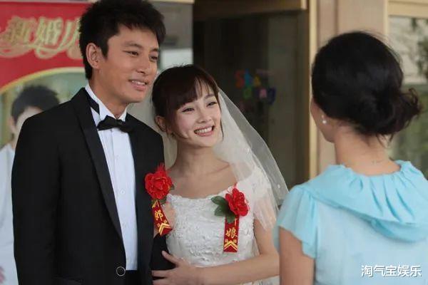 「唐艺昕」李小璐被曝找贾乃亮复合，贾乃亮会抛弃90后女友，为了甜馨复婚？