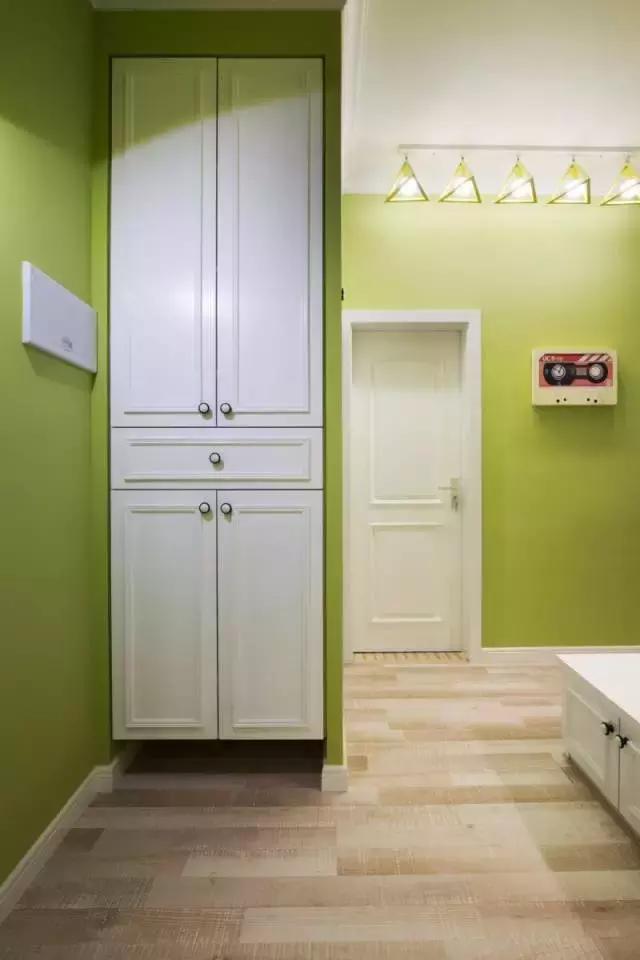 @一进门看到全是鞋我愣了，鞋柜这样设计！实用