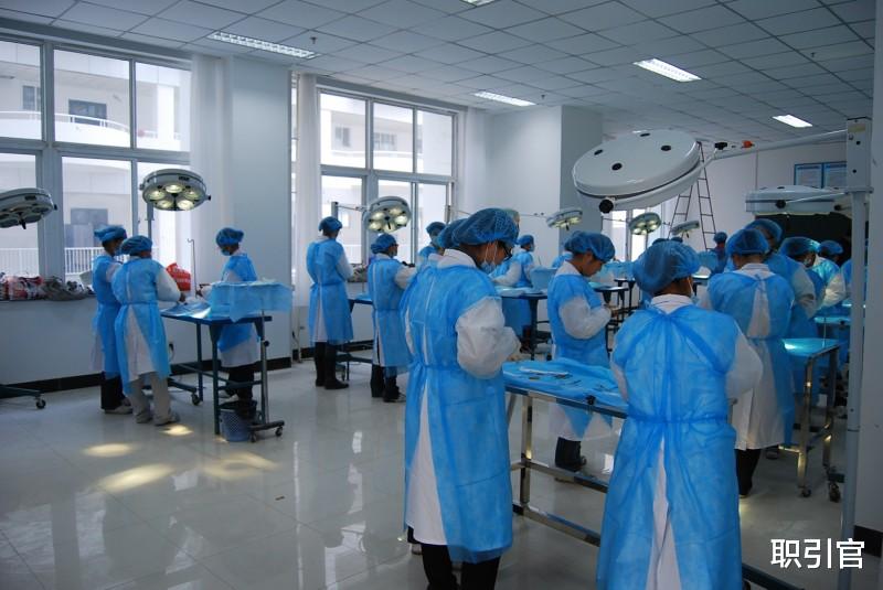 学霸|2020年高考分数线最高的5个专业,非常受学霸欢迎,前景广阔!