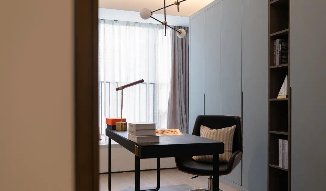 设计师|他家190㎡,坚持拆掉一面墙,入户后,被满屋的高级感吸引了