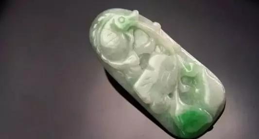 翡翠|每块翡翠都有着与众不同的寓意,如何送人翡翠好好学学