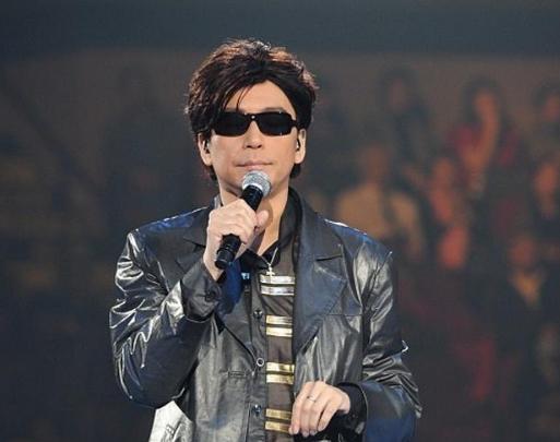 张国荣|他当年公开讽刺张国荣遭封杀，后来独自出版唱片，销量令人意外