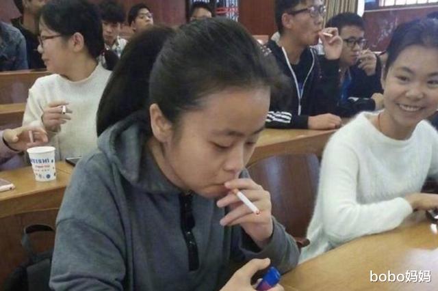 大学|大学里“最冷门”的专业，学生课堂上抽烟，网友：“太社会”了