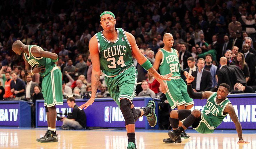 #CBA#CBA和NBA的差距到底有多大？球迷：先把球场中央广告换成球队的Logo吧！