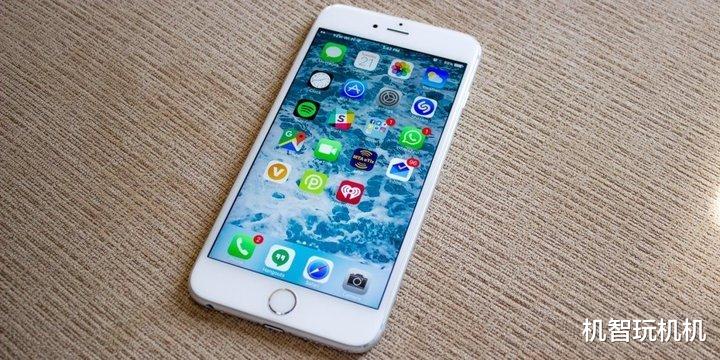 『iPhone SE』更香的iPhoneSE Plus曝光：A14+6寸无刘海屏！