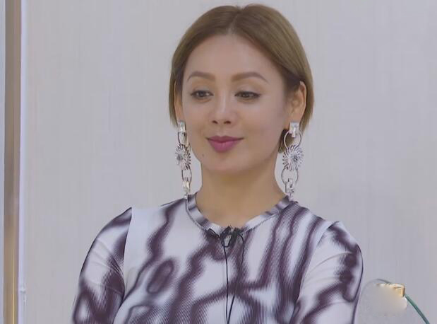 「海陆」《兴风作浪的姑奶奶们》开播 小明星借比咖位更低的情商出圈？