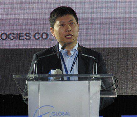 |商界新动态：面对“断粮”制裁，华为“双管齐下”全力突围！