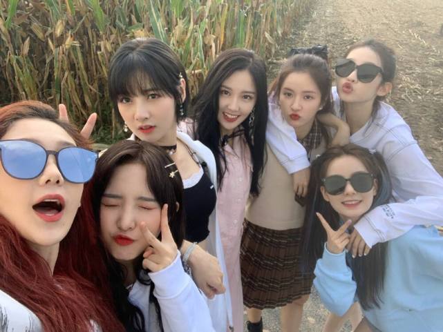 电影|硬糖少女首次演唱会1小时预约人数54个，团刊卖20分钟只卖了1.7万元