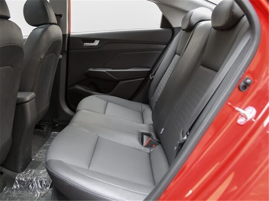 本田飞度|这才是“白菜价”合资!颜值媲美思域,配CVT油耗4毛,低到5.78万