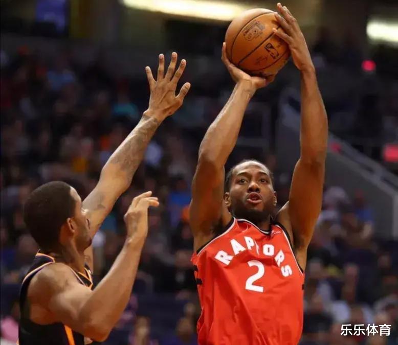 湖人隊(duì)|湖人將簽頂級(jí)3D，場(chǎng)均11+4+40%三分命中率，詹姆斯喜獲最強(qiáng)替補(bǔ)