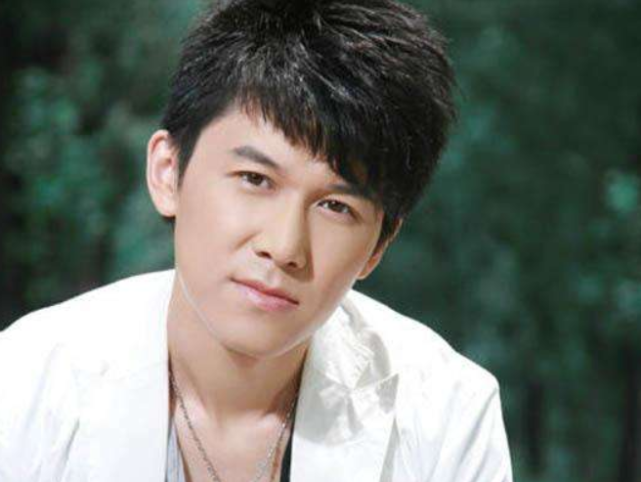 『凉凉』他是最倒霉音乐创作人，自己写的歌别人一唱就火，而他唱却凉凉！