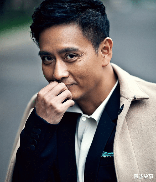 胡歌|戏里戏外，胡歌都要尊称他一声“师父”，因救人毁容今无戏可拍